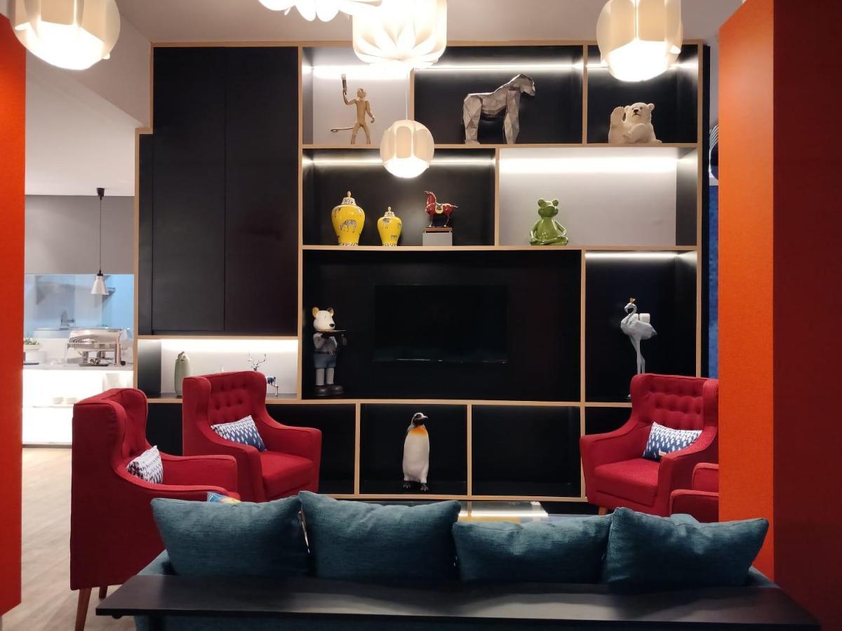 Hotel Moritz Biz Gandaria Yakarta Exterior foto