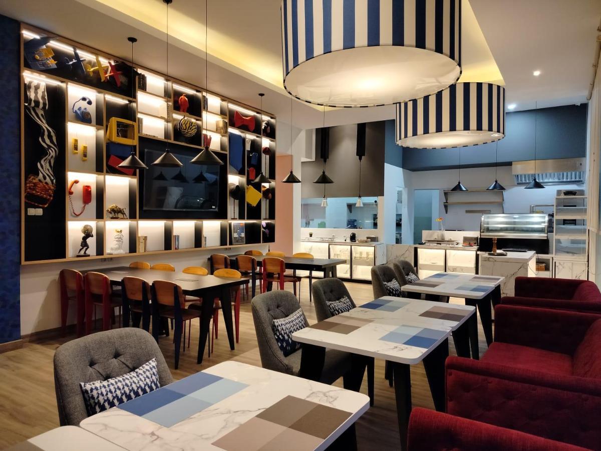 Hotel Moritz Biz Gandaria Yakarta Exterior foto
